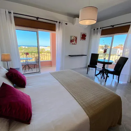 Casa Grilo 2* סאגרש