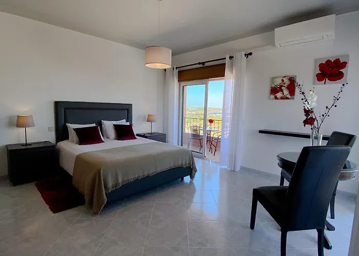 Casa Grilo Гостевой дом Сагреш